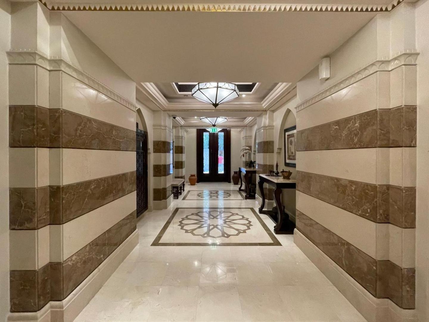 Appartamento Guestready - Sweet Sunshine In Downtown Dubai Esterno foto