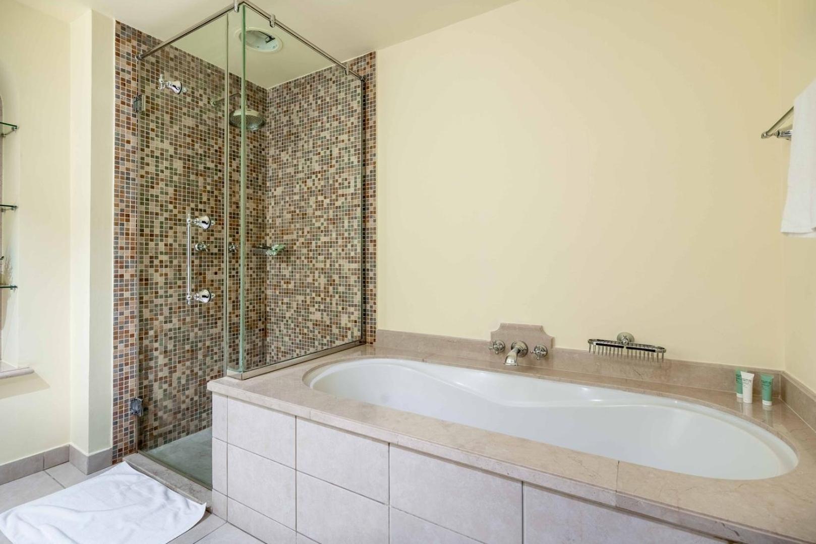 Appartamento Guestready - Sweet Sunshine In Downtown Dubai Esterno foto